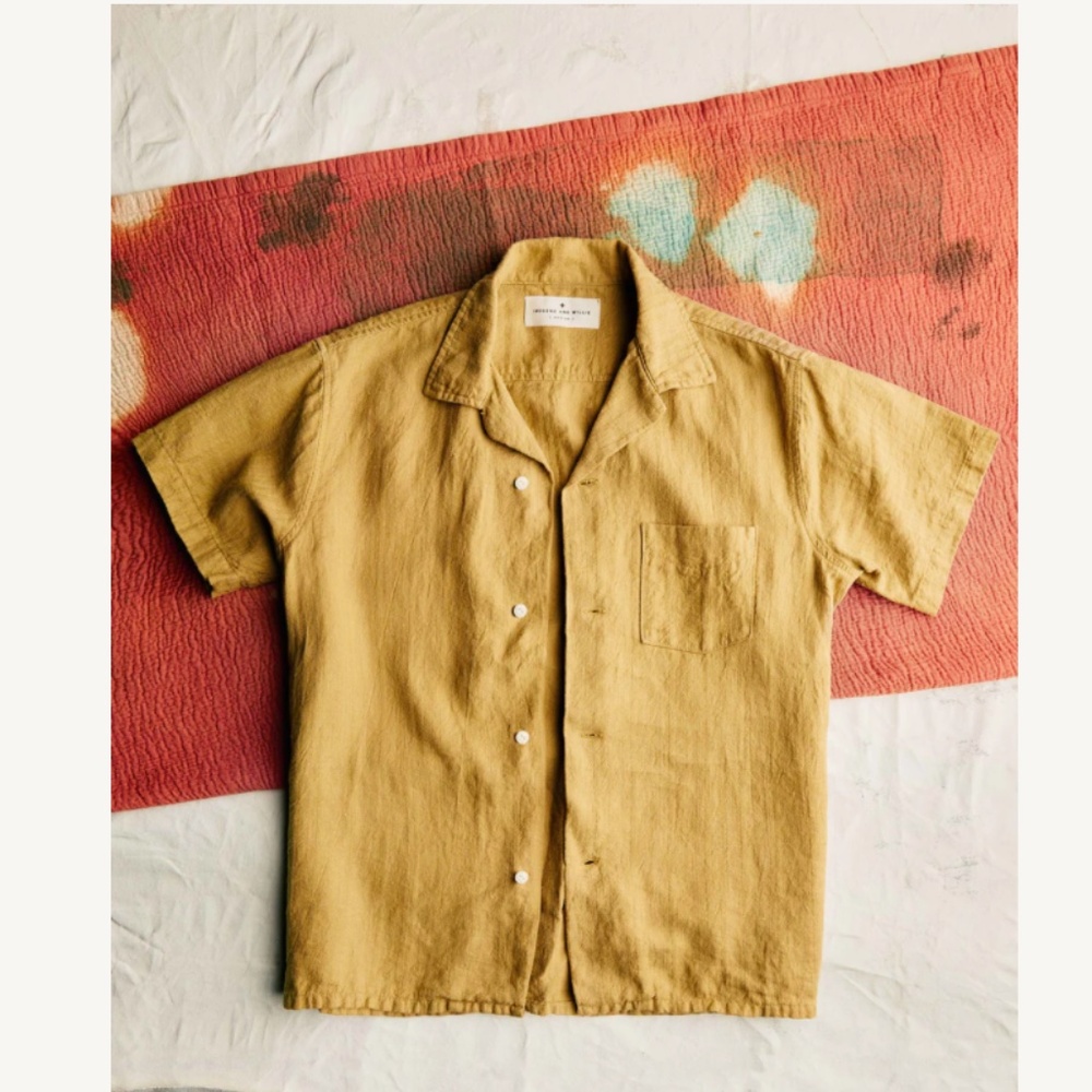 imogene + willie Mustard Casual Button Down Shirt